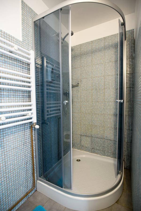 Vatra Accommodation ブカレスト エクステリア 写真