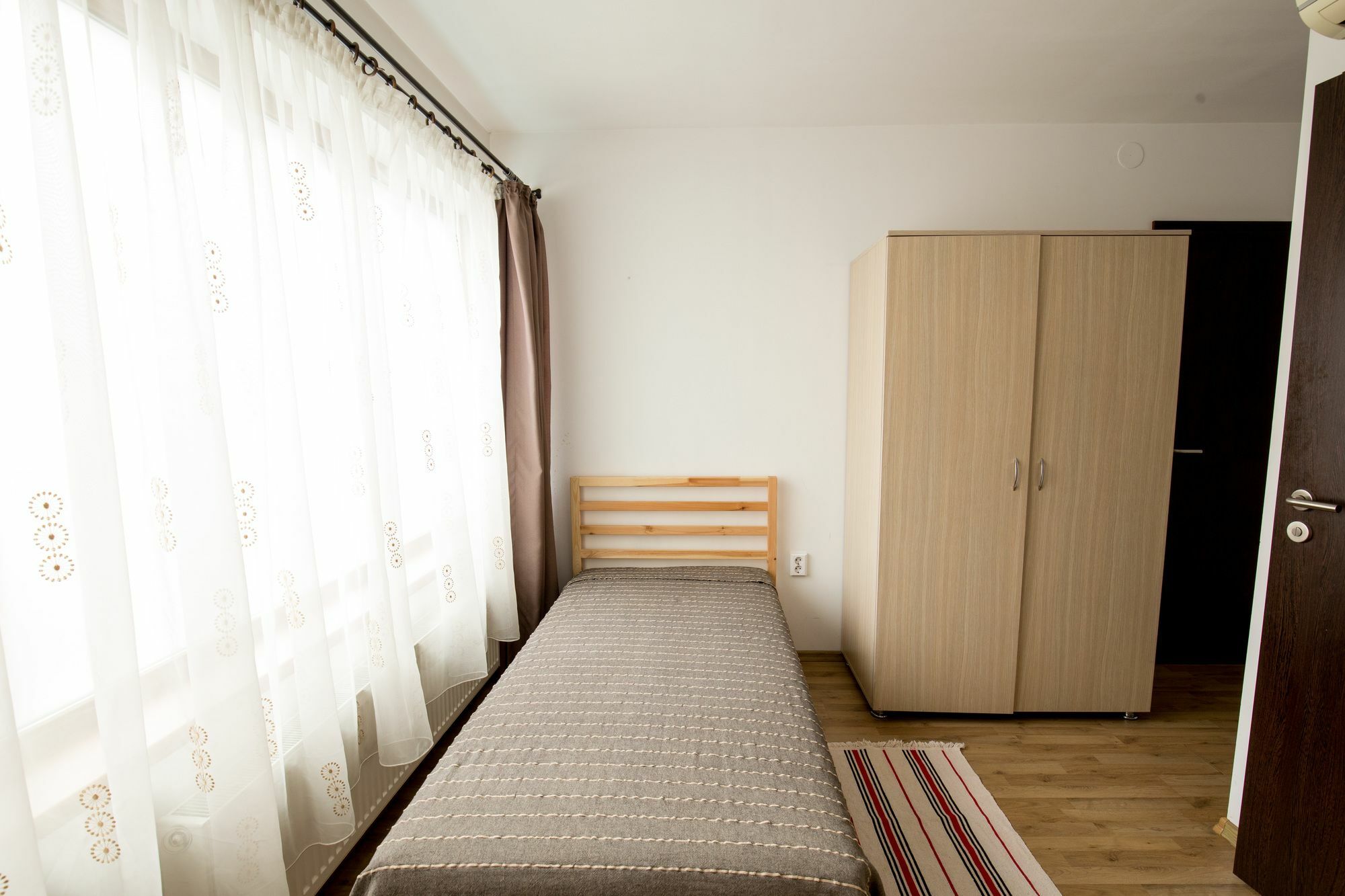 Vatra Accommodation ブカレスト エクステリア 写真