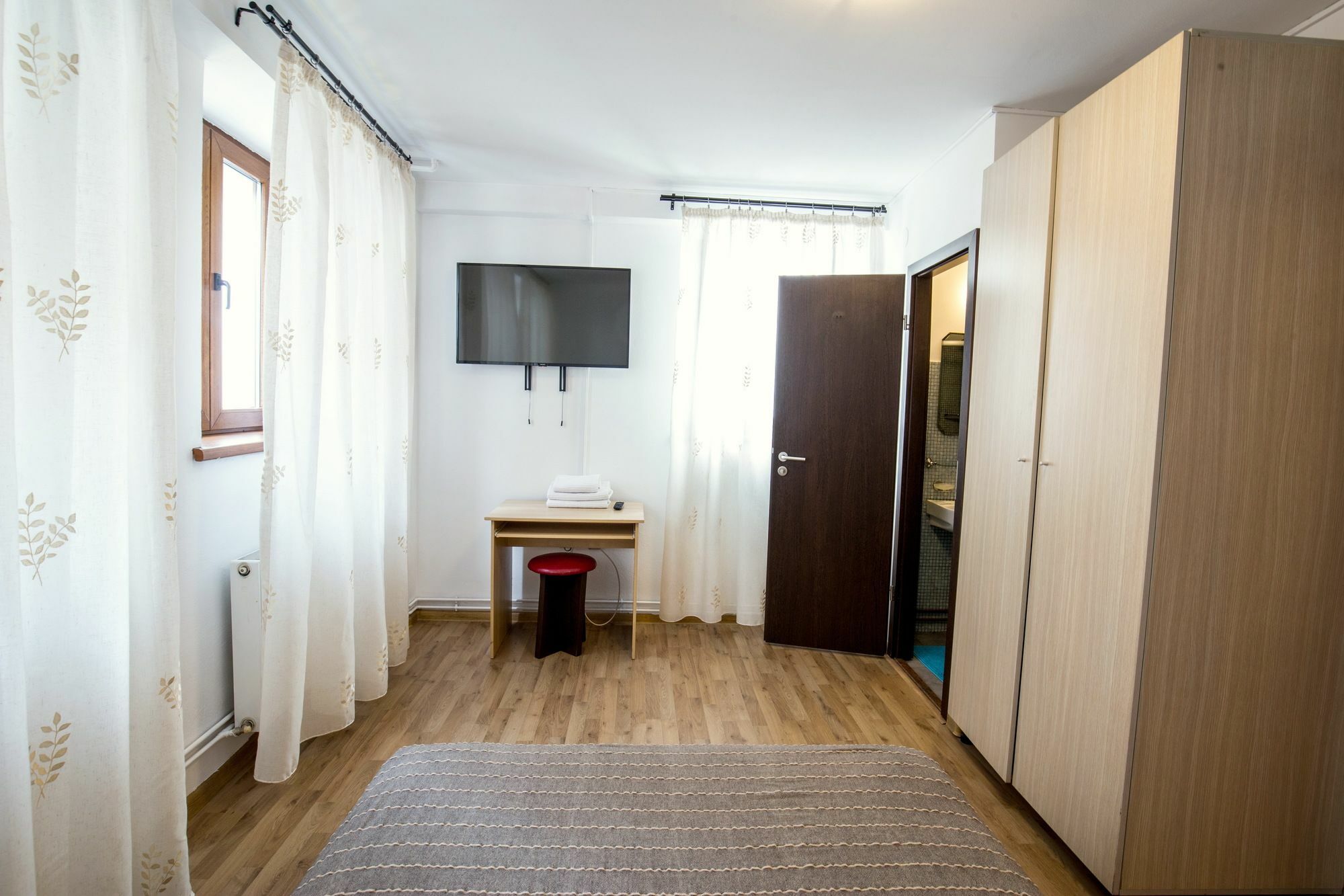 Vatra Accommodation ブカレスト エクステリア 写真